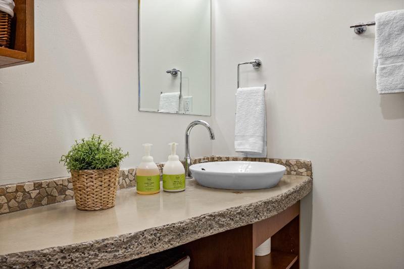 Quiet Retreat for Couples - image 10