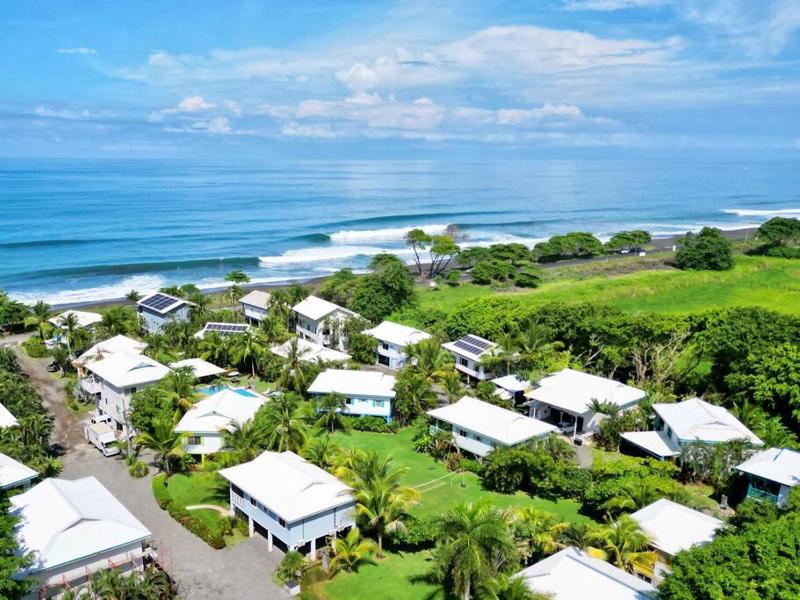 #01 - Amazing Beachfront Bungalow!!!! - image 12