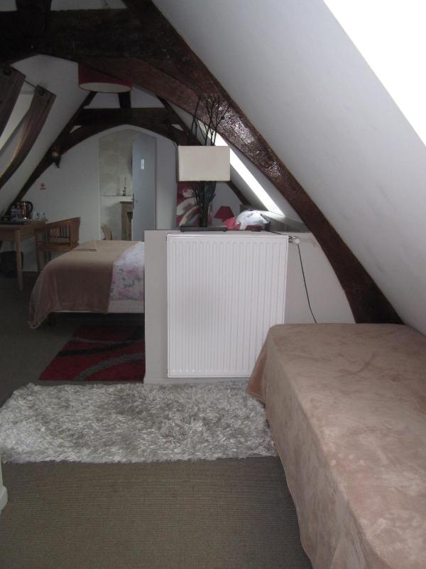 Quadruple Room image 4