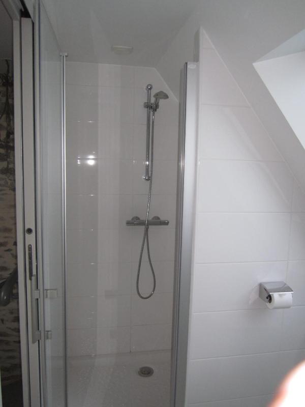 Quadruple Room image 2