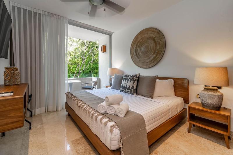Lux 2BR Suite with Jungle Views Pool Gym at NHOA Tulum - image 15