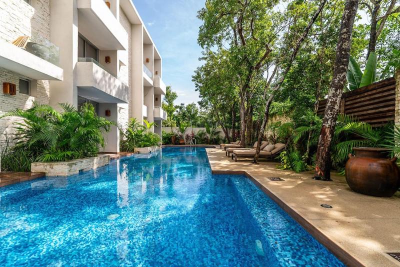 Lux 2BR Suite with Jungle Views Pool Gym at NHOA Tulum - image 8