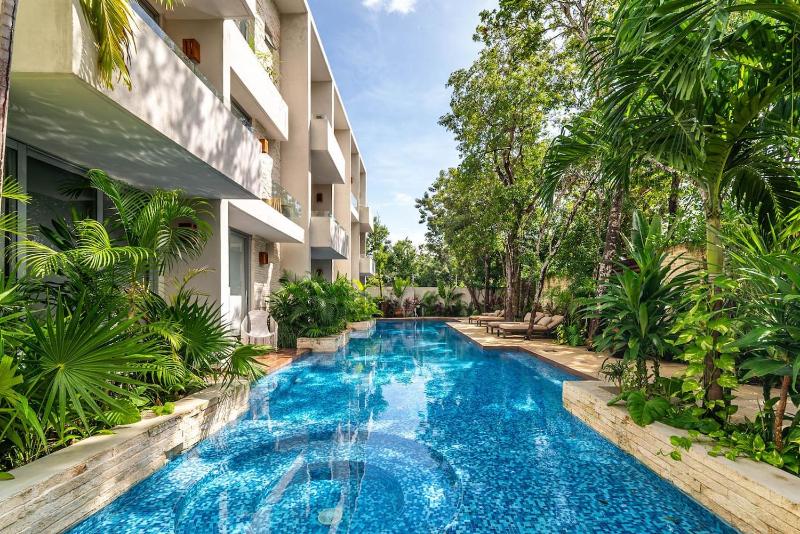 Lux 2BR Suite with Jungle Views Pool Gym at NHOA Tulum - image 28