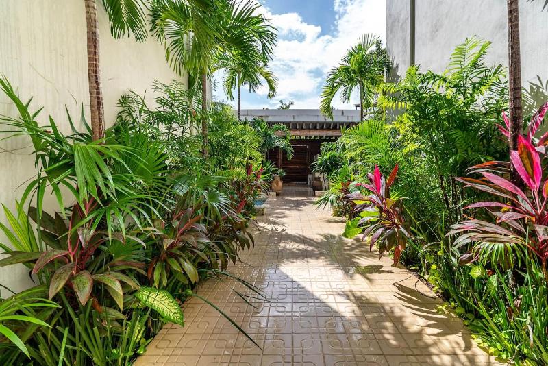 Lux 2BR Suite with Jungle Views Pool Gym at NHOA Tulum - image 12