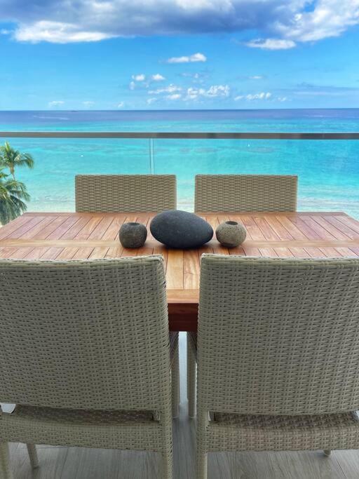 3-Bedroom Condo with ocean view - image 1