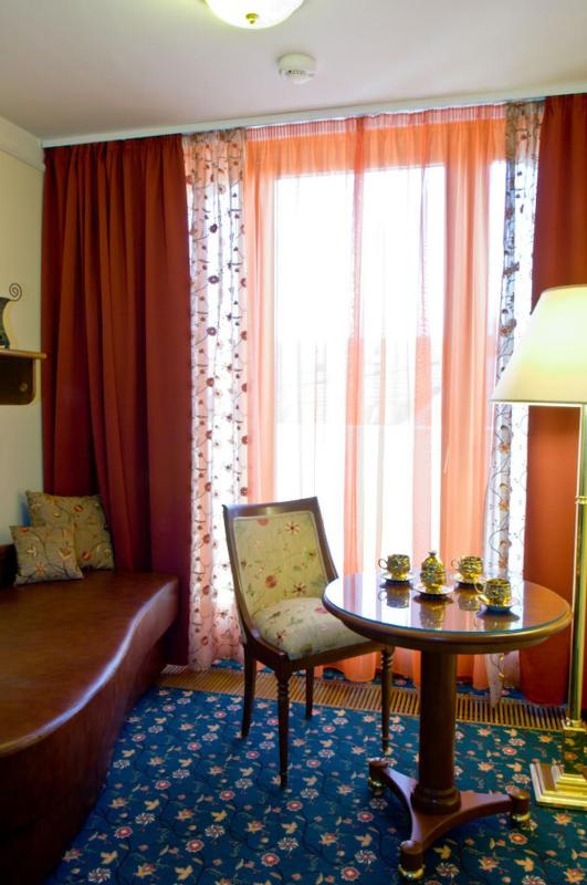 Superior Suite image 4