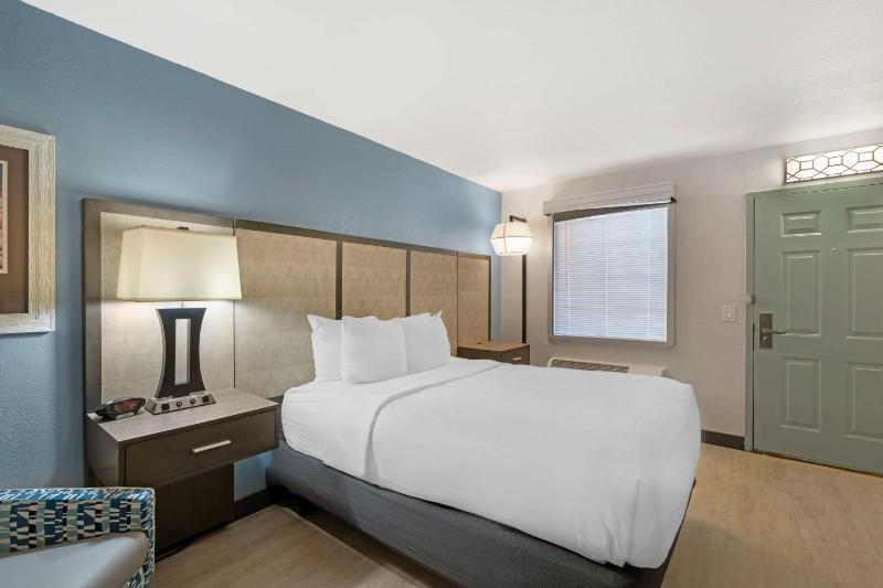 Best Western Plus St. Simons - image 8