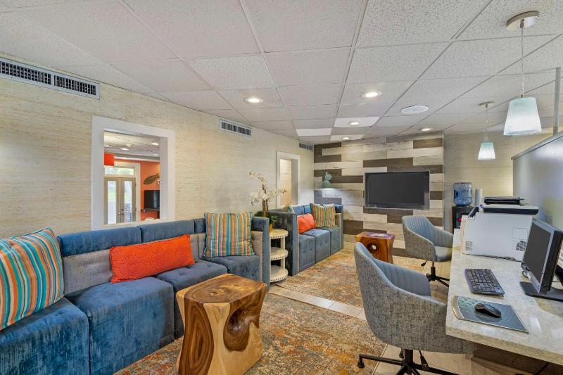 Best Western Plus St. Simons - image 32