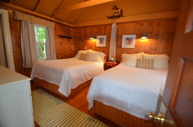 Cottage 11 - Mount Washington Lake image 2