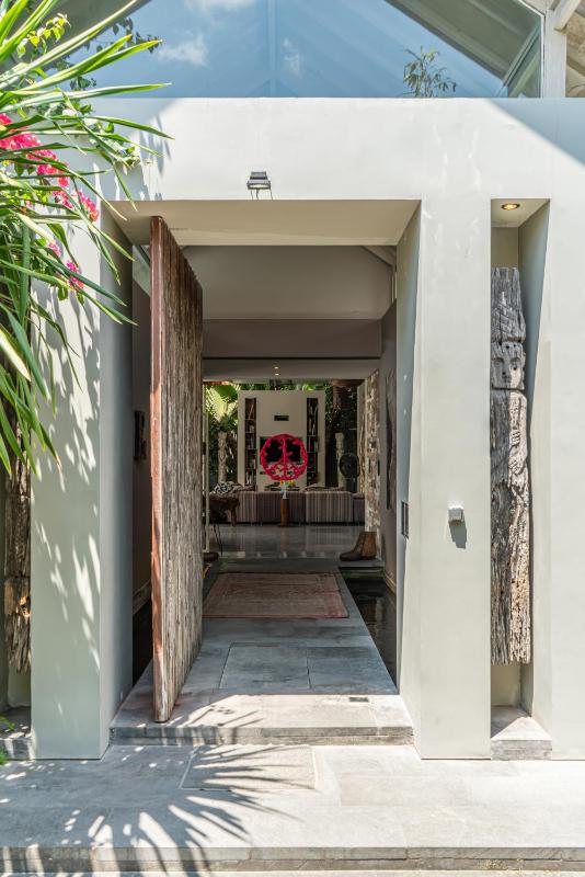 Villa Kala - Luxurious Art Designed Villa in Berawa - image 4
