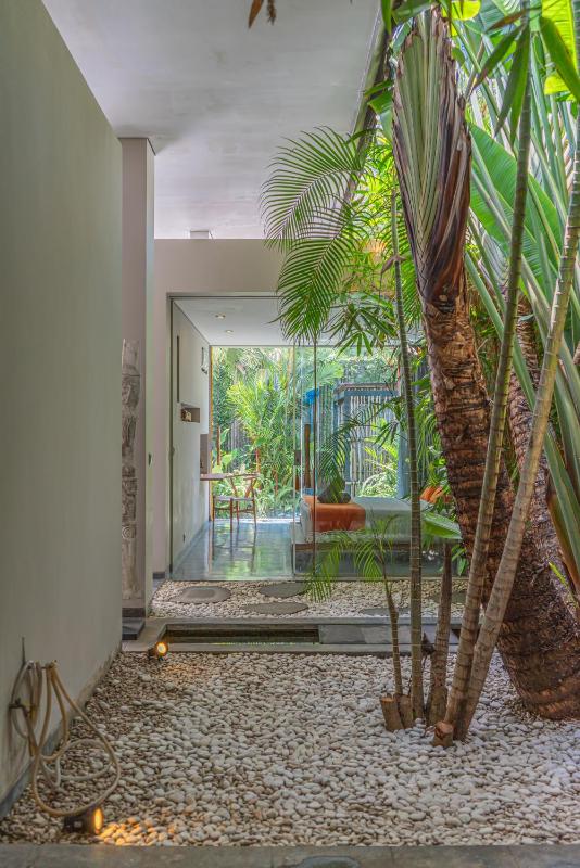 Villa Kala - Luxurious Art Designed Villa in Berawa - image 33