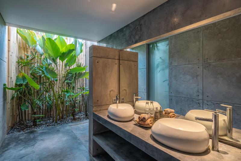 Villa Kala - Luxurious Art Designed Villa in Berawa - image 46