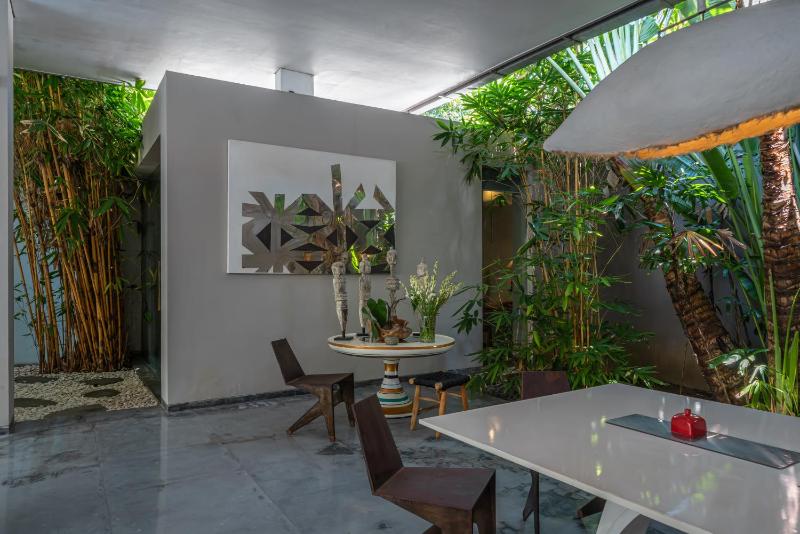 Villa Kala - Luxurious Art Designed Villa in Berawa - image 42