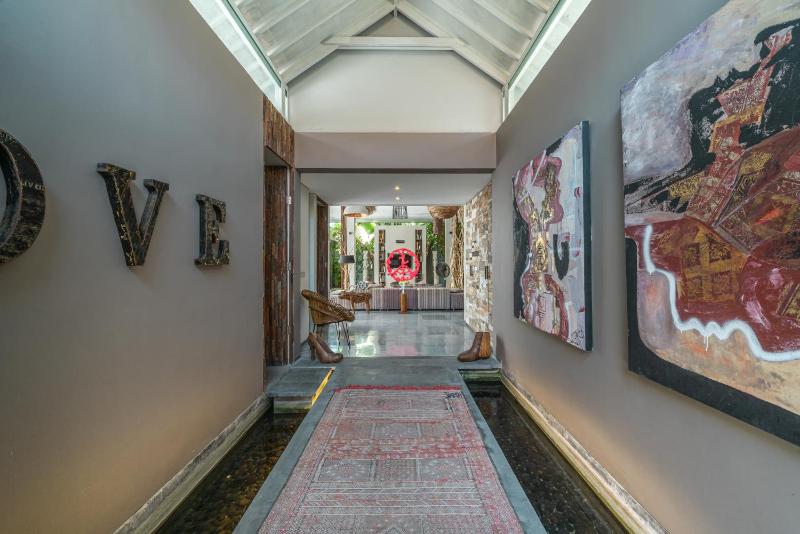 Villa Kala - Luxurious Art Designed Villa in Berawa - image 24