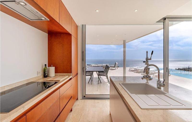 Luxurious Home In Granada - image 26