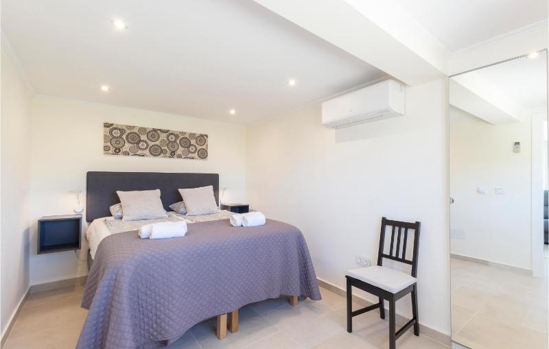 Beach Front Home In Las Lagunas De Mijas - image 22