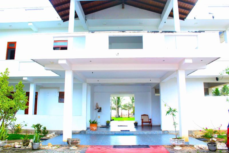 CPS Lihini Beach Hotel - image 36