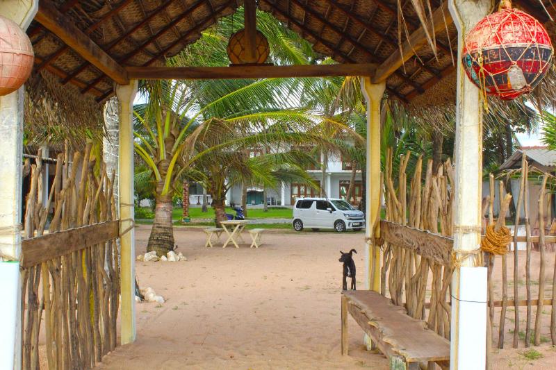 CPS Lihini Beach Hotel - image 11