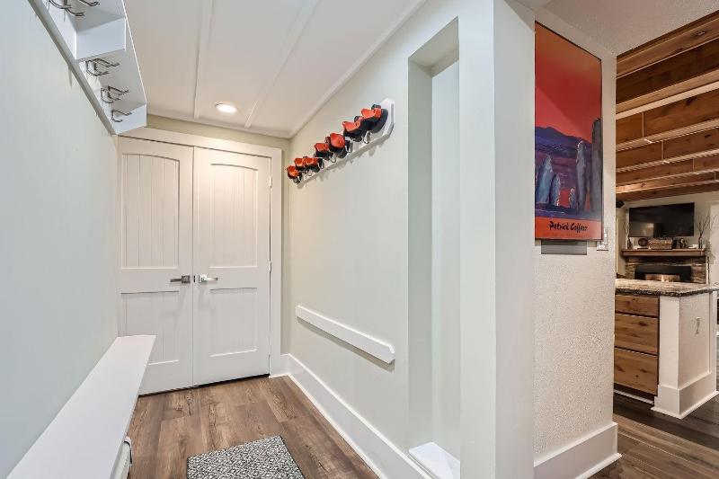 The Lift B8 Condo - image 7