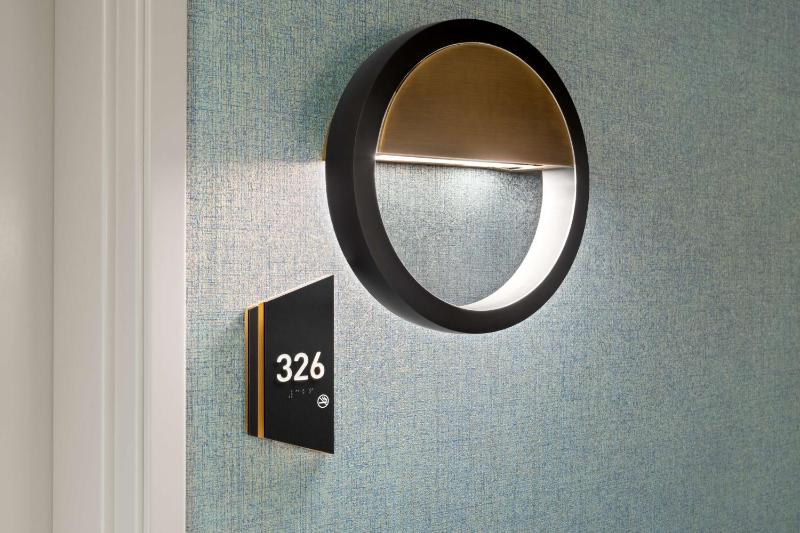 Studio Suite with Two Queen Beds - Hearing Access image 3