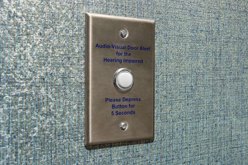 King Suite - Hearing Accessible image 4