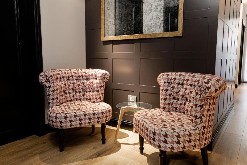 Boutique Hotel Whisky - image 14
