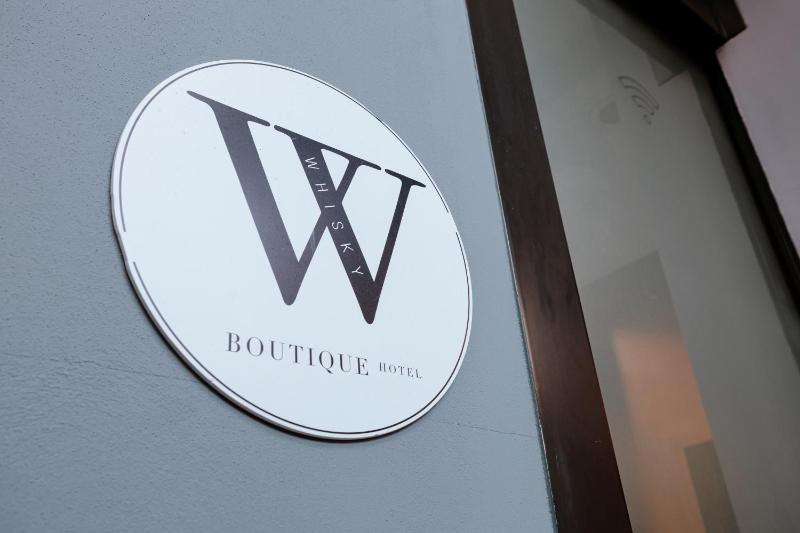 Boutique Hotel Whisky - image 7