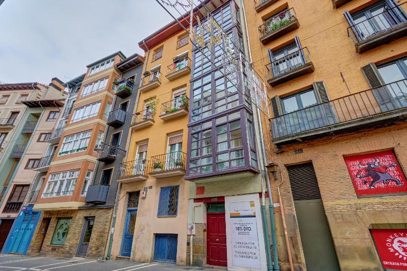 Deluxe Apartment image 2