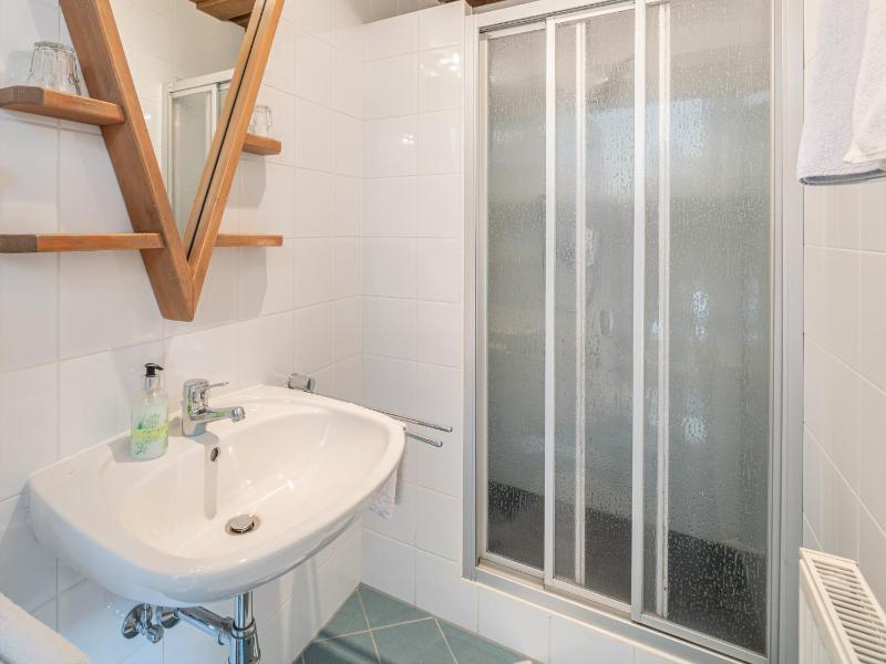 One-Bedroom Apartment with Terrace image 4