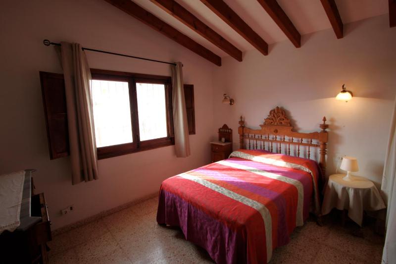 Three-Bedroom House image 4