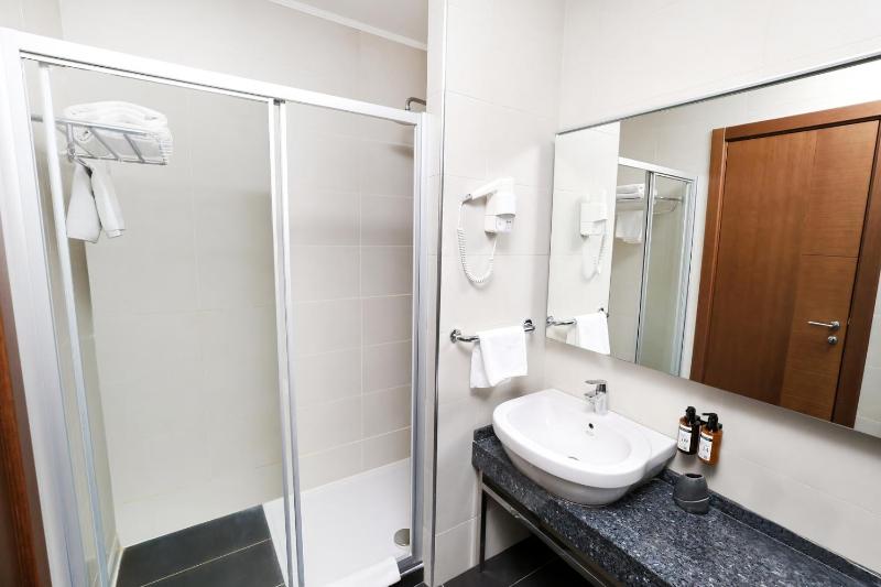 Superior Double or Twin Room with Terrace image 3