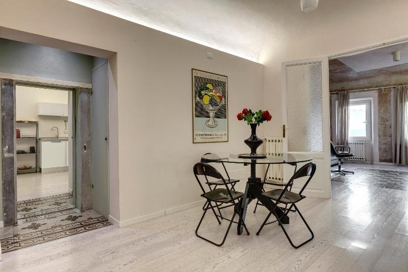 Orto Apartment by Mamo Florence - image 4