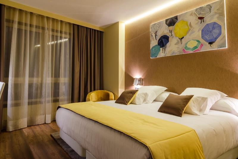 Superior Double or Twin Room image 2
