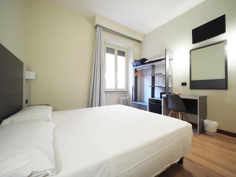 Single Room image 4