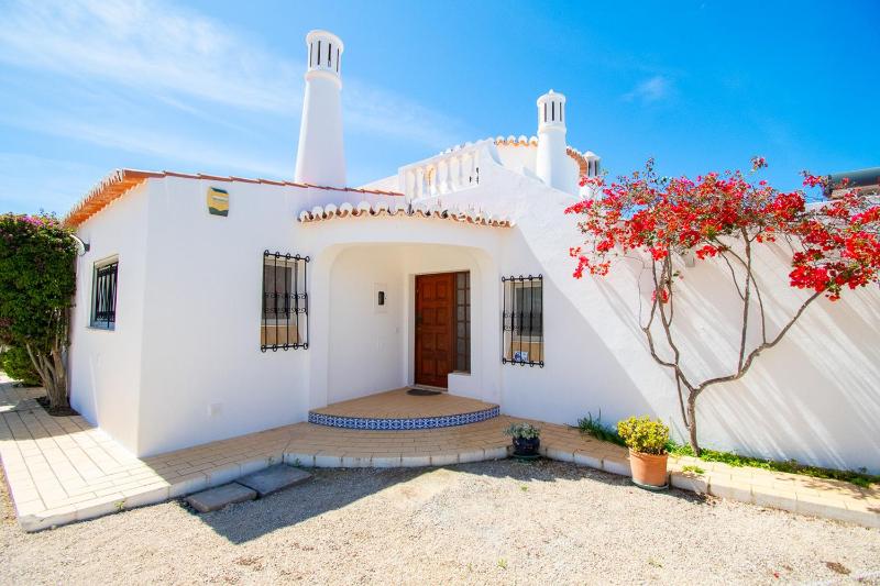 32A Vale do milho - Stunning Villa - image 5