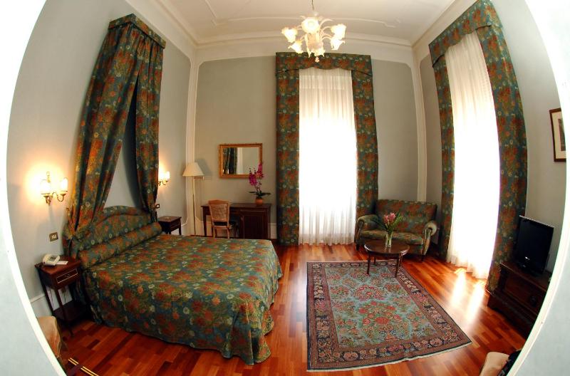 Junior Suite image 3