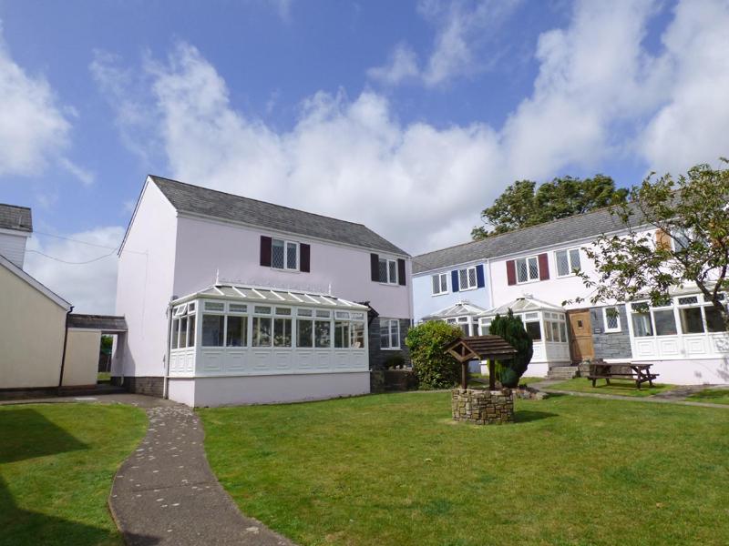 Ivy Tower House - image 19