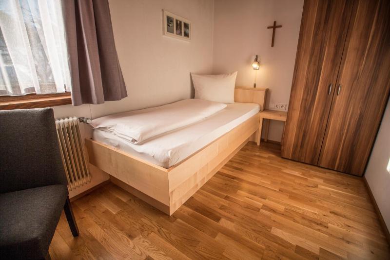 Single Room image 1