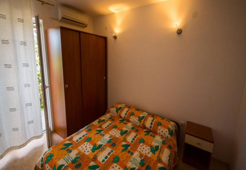 One-Bedroom apartment Standard image 3