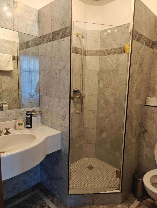 Hotel Viki - image 10