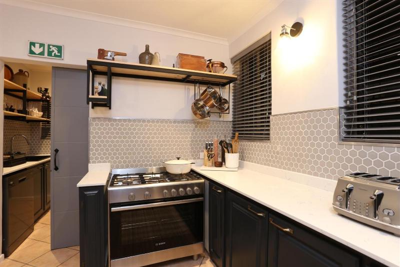 The Lookout Guest House - image 4