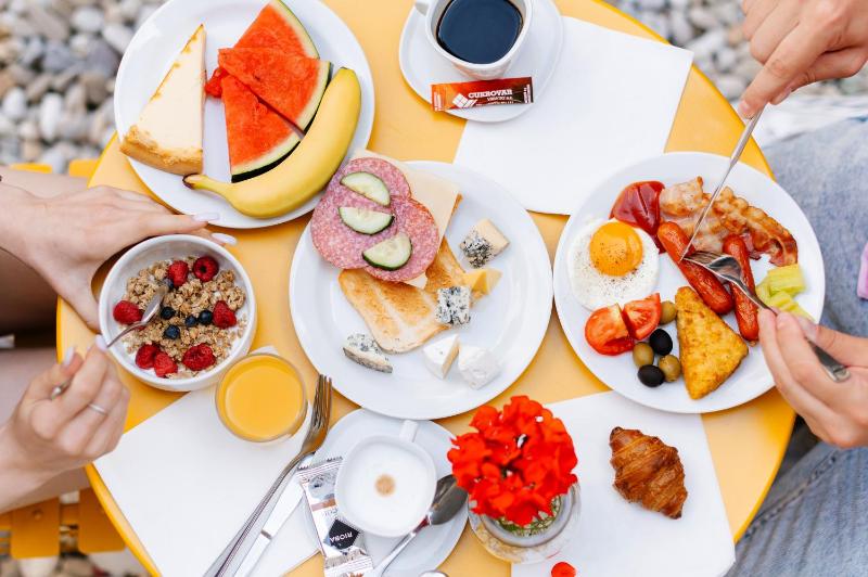 Mixed Dormitory Room (6 Beds) - Shared Bathroom image 2