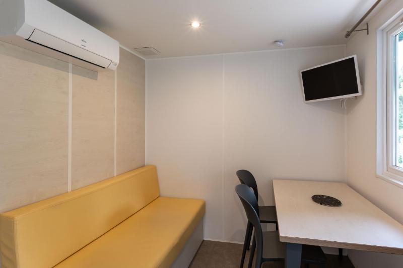 Mobile Home Comfort One-Bedroom  image 4