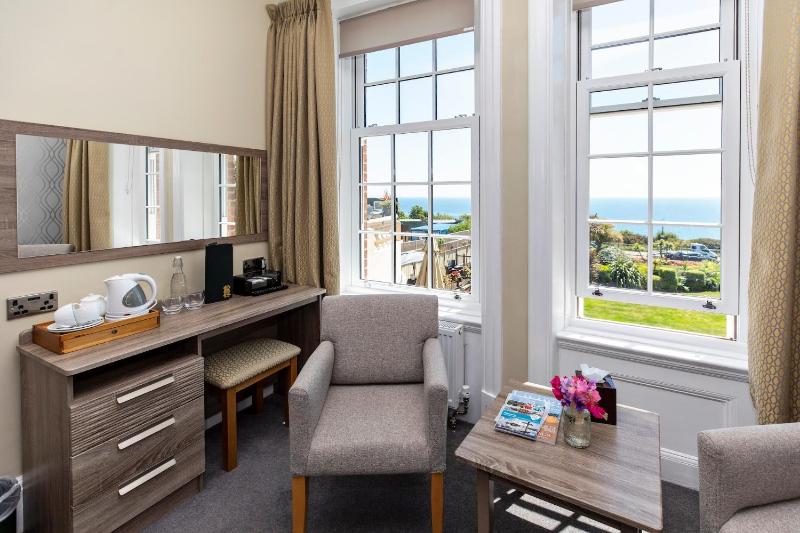 Double or Twin Room with Sea View image 2