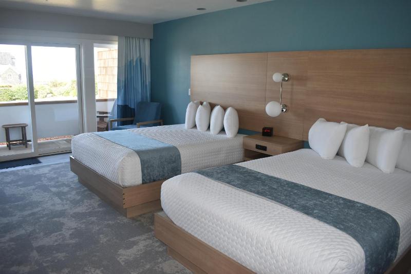 Double Room with Private Bathroom image 1