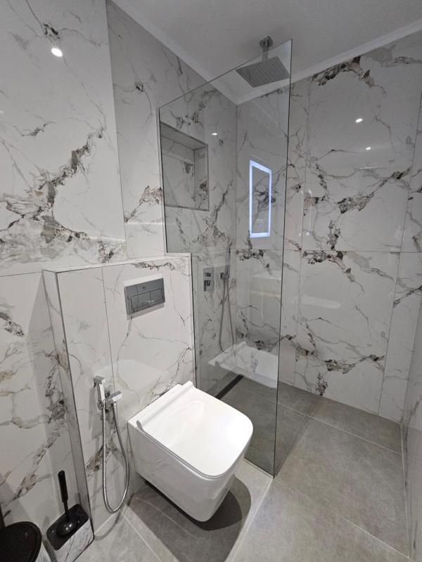 Deluxe Triple Room image 2