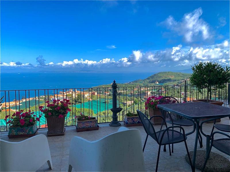 AMORE RENTALS - Villa The Stone on the Sea - image 21