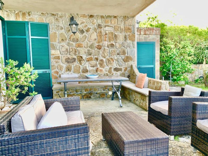 AMORE RENTALS - Villa The Stone on the Sea - image 24