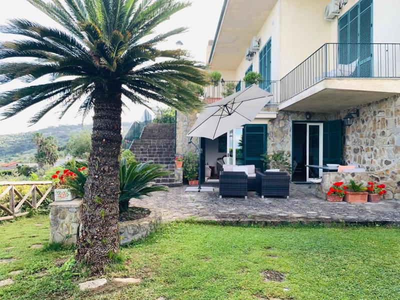 AMORE RENTALS - Villa The Stone on the Sea - image 44