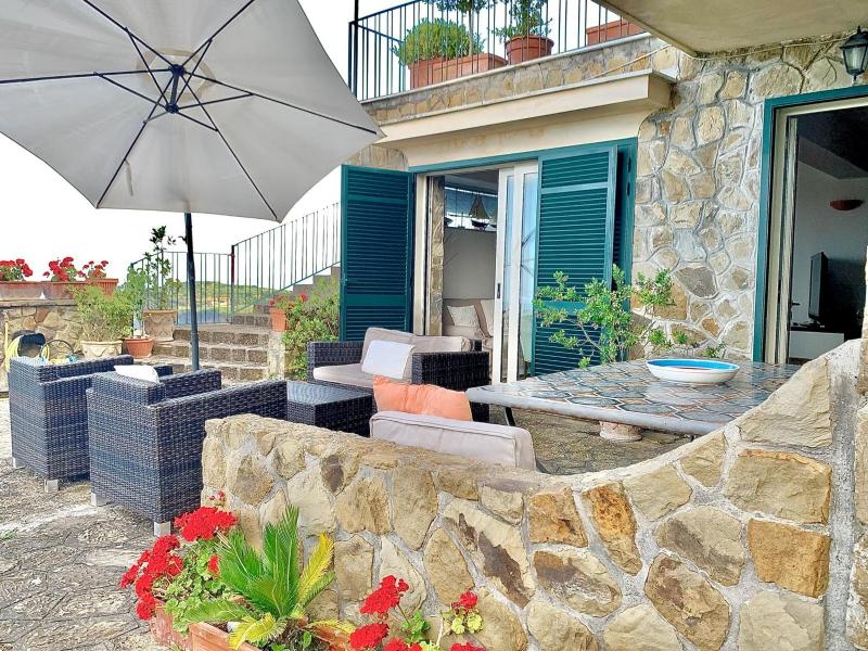 AMORE RENTALS - Villa The Stone on the Sea - image 18